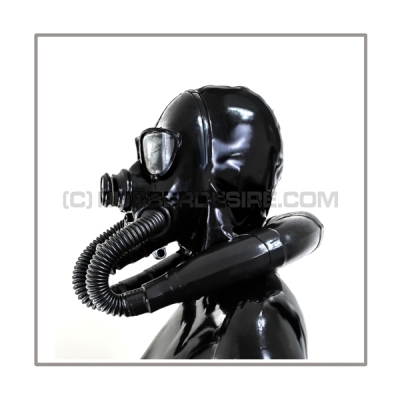 Neckrespirator-rubbersmellbagsystem with 2 gas mask thread tubes